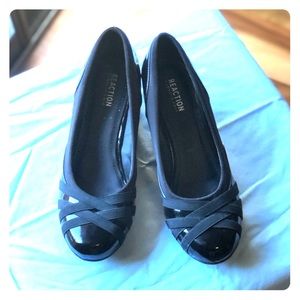 Kenneth Cole Reaction Wedge Pumps size 8.5